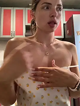 SeducingYoghourt Chat XXX in diretta