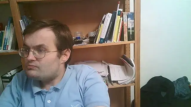 makau1: διαδικτυακό σόου στην κάμερα