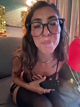 Živý XXX chat Lalla_Amani