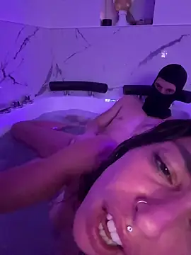 Lalla_Amani Chat XXX in diretta