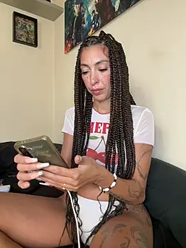 Živý XXX chat Lalla-Amani