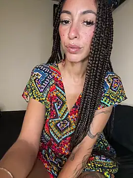 Lalla-Amani 在線直播表演