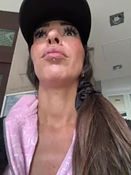 Lalla-Amani Webcam show
