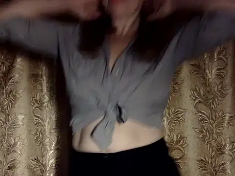 IssaMy1 Webcam-Show
