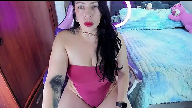 saphira_owen Chat XXX in diretta