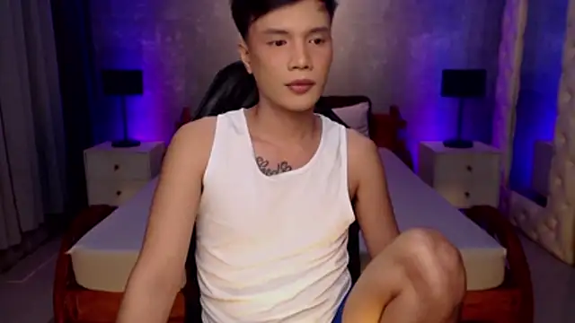 Show modela xjakolitox na web-kameri