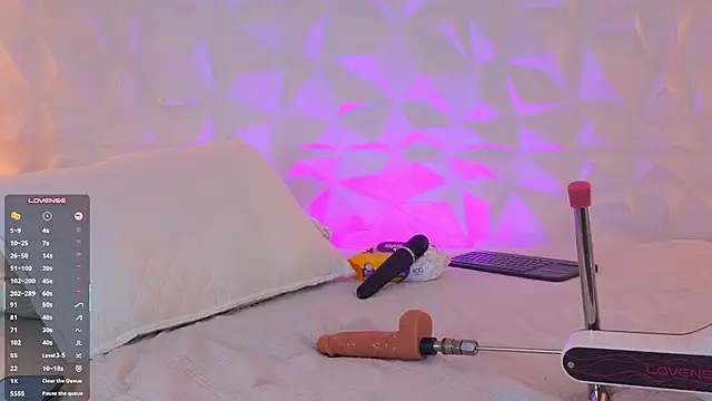 Elianmoon's Webcam Show