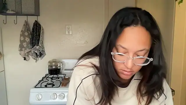 dreamyriri Show in webcam
