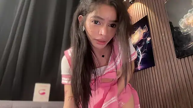 xTransQueenx Show in webcam
