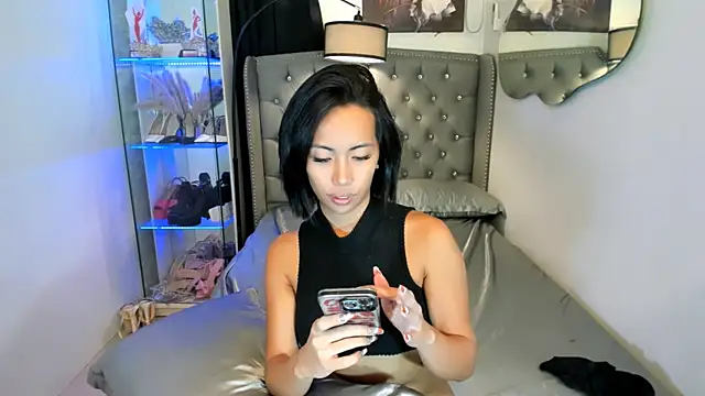 reighnempress Webcam show