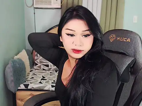 SexxyTsLoverr webcam show