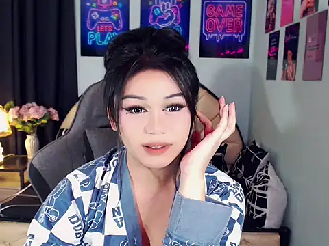 SexxyTsLoverr Webcam-Show