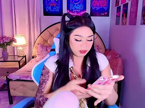 SexxyTsLoverr Show Webcam