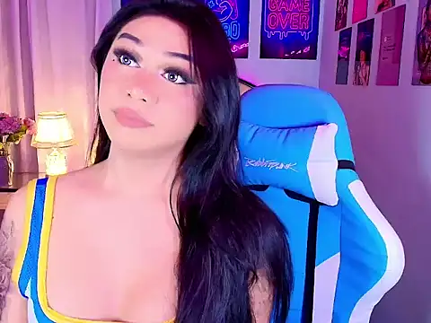SexxyTsLoverr 网络视讯表演