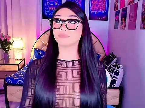 SexxyTsLoverr 网络视讯表演