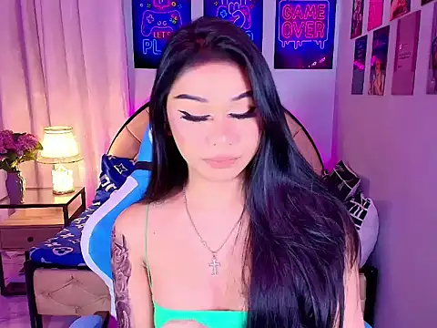 SexxyTsLoverrのウェブカメラショー