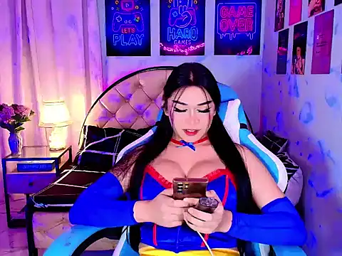 โชว์เว็บแคมของ SexxyTsLoverr