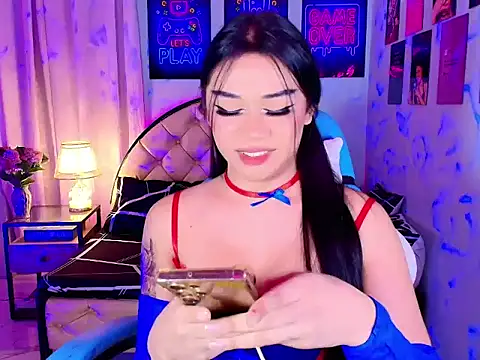 Webkamerová show SexxyTsLoverr