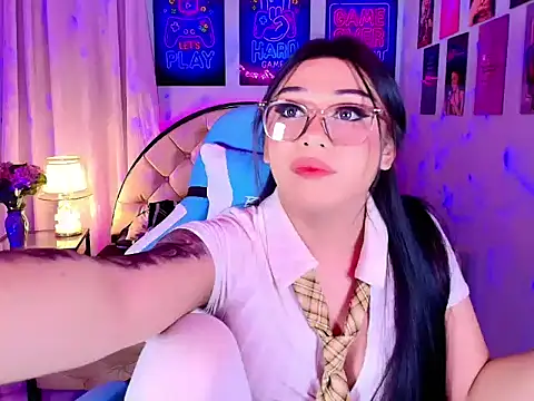 SexxyTsLoverr Adlı Modelin Web Kamerası Şovu