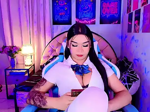 SexxyTsLoverr Show Webcam