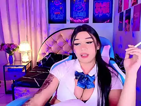SexxyTsLoverr Show Webcam