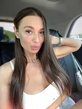 Emma_Cattn Webbikameraesitys