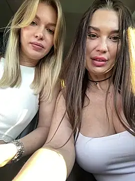 Emma_Catt Pertunjukan Webcam