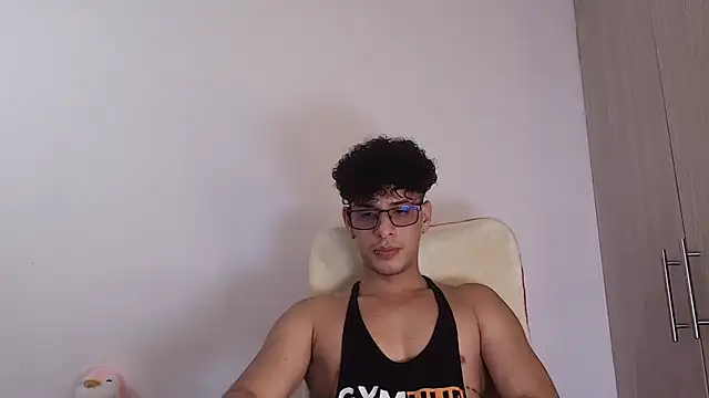 Roronoa__Zoro's Webcam Show