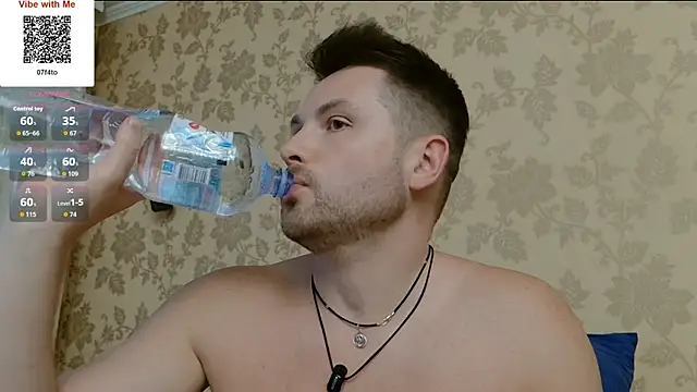 Show modela MartinBrandon na web-kameri