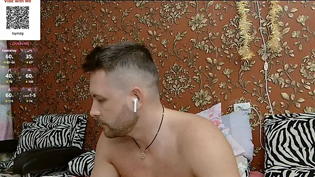 Show modela MartinBrandon na web-kameri