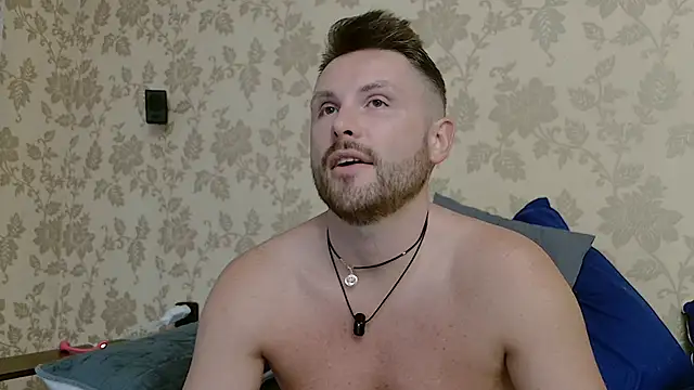 Show modela MartinBrandon na web-kameri