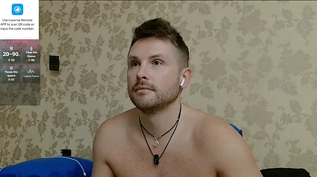 Show modela MartinBrandon na web-kameri