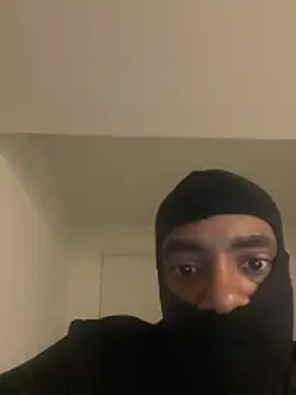 Chat +18 de KING-LEO-BBC ao vivo