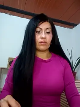 Chat soba uživo modela Tania_mature