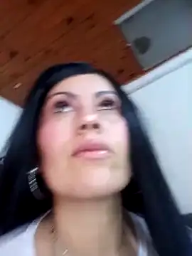 Tania_mature élő XXX-chatje