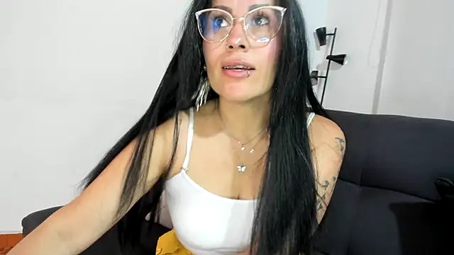 Tania_mature Obrolan Langsung XXX