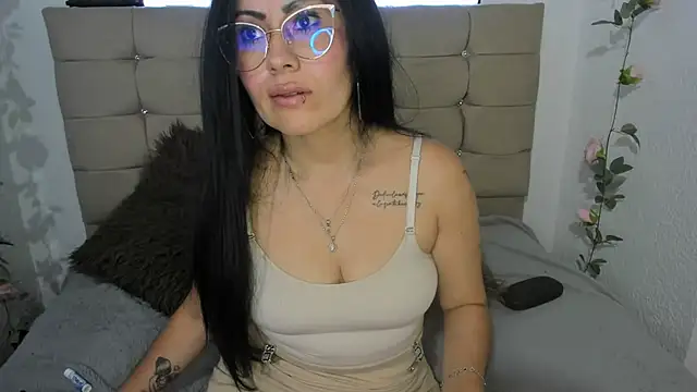Tania_mature – Live XXX-chat