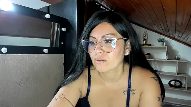 Tania_matureのライブXXXチャット