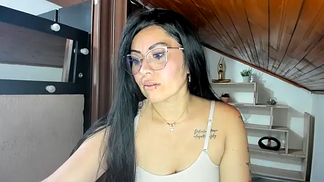 Chatroom XXX en direct de Tania_mature