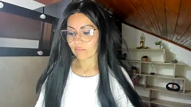 Tania_matureのライブXXXチャット