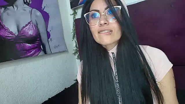 Tania_mature Adlı Modelin Canlı XXX Sohbeti