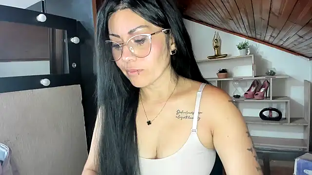 Chatroom XXX en direct de Tania_mature