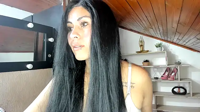 Tania_mature Adlı Modelin Canlı XXX Sohbeti