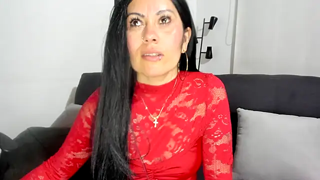 Tania_mature 现场XXX聊天