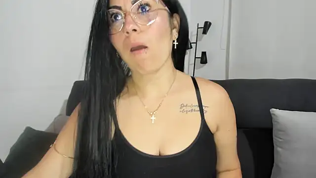 Tania_mature – Live XXX-chat