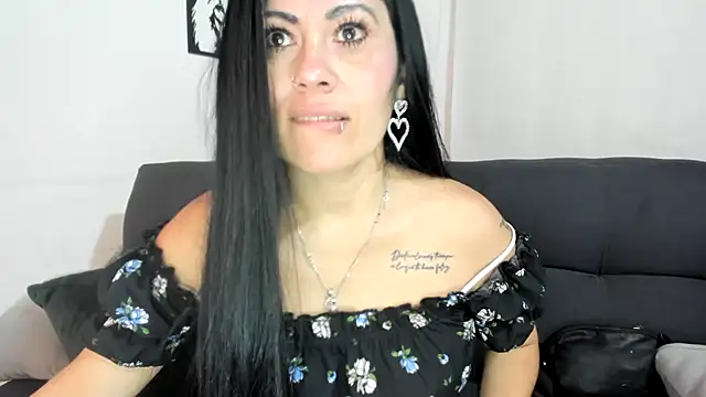 Chat XXX en directo de Tania_mature