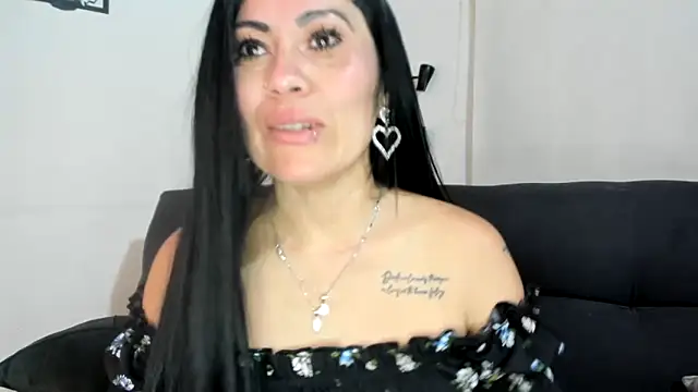 Sembang XXX Secara Langsung Tania_mature