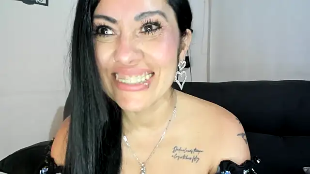 دردشة Tania_mature الجنسية المباشرة