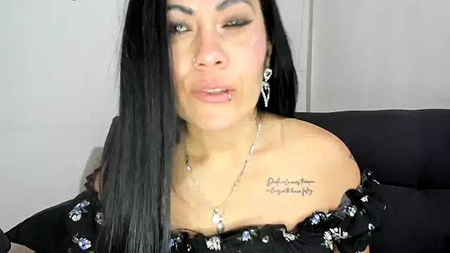 แชท XXX สดของ Tania_mature