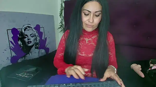 צ'אט XXX בשידור חי של Tania_mature